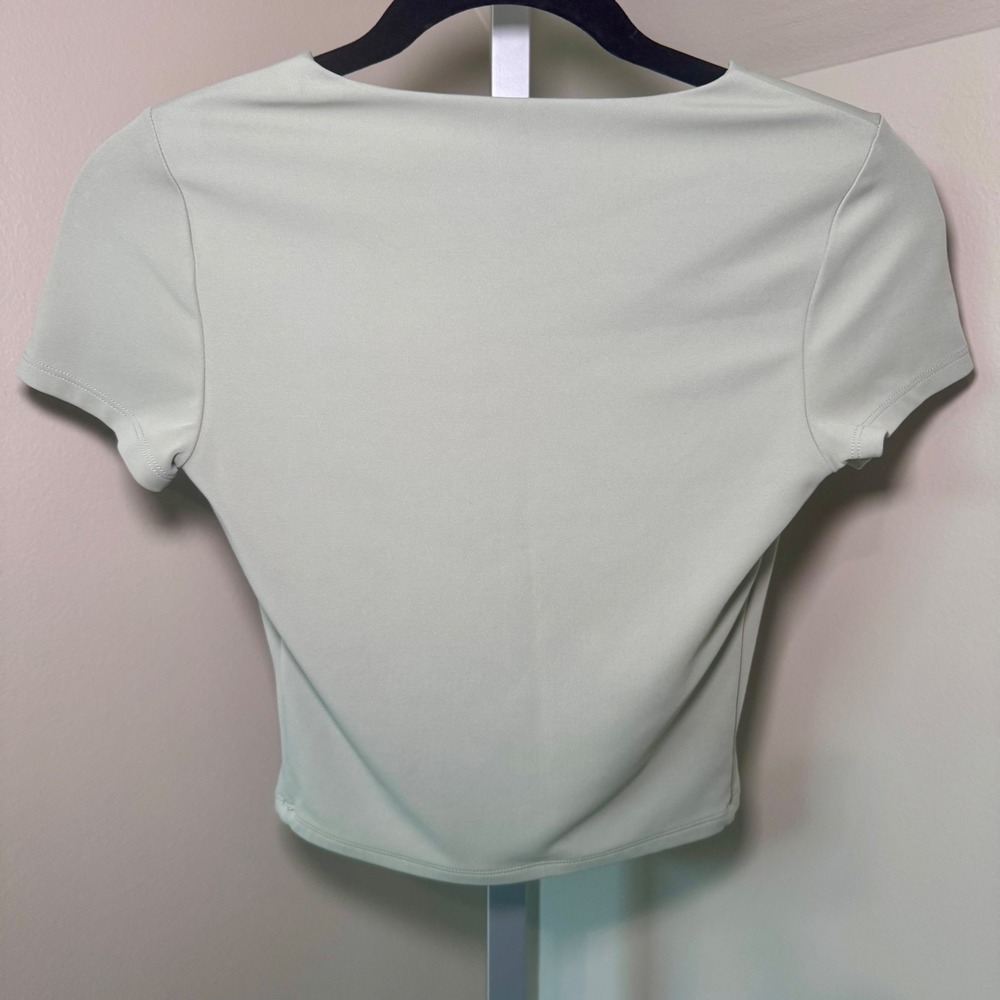 Express Body Contour Top XS Short Sleeve Fitted Crop Sage Green - Picture 2 of 5